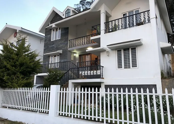 Aanvis Inn Ooty